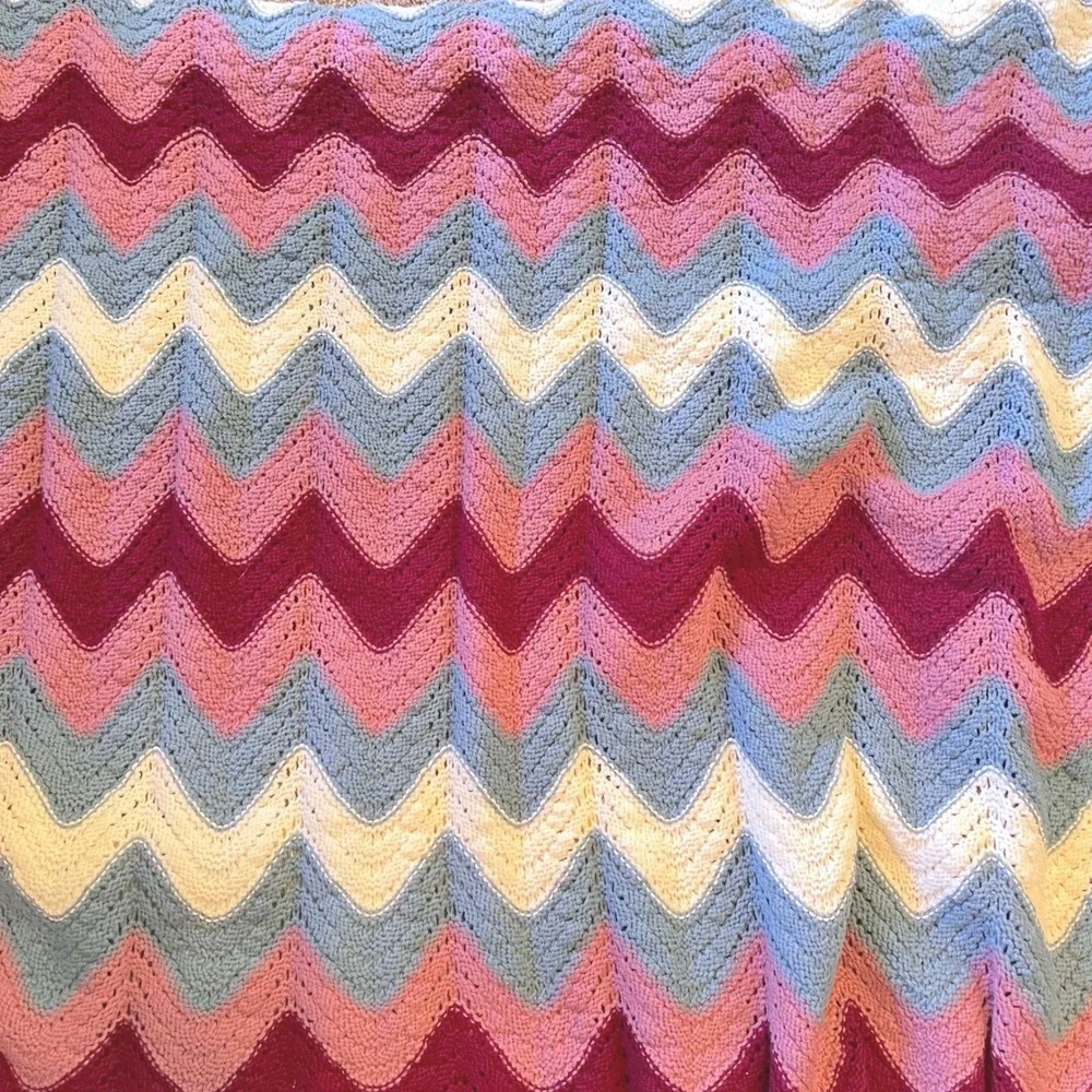 Handmade Granny Crocheted blue pink‎ Blanket boho cottagecore 70s afghan chevron